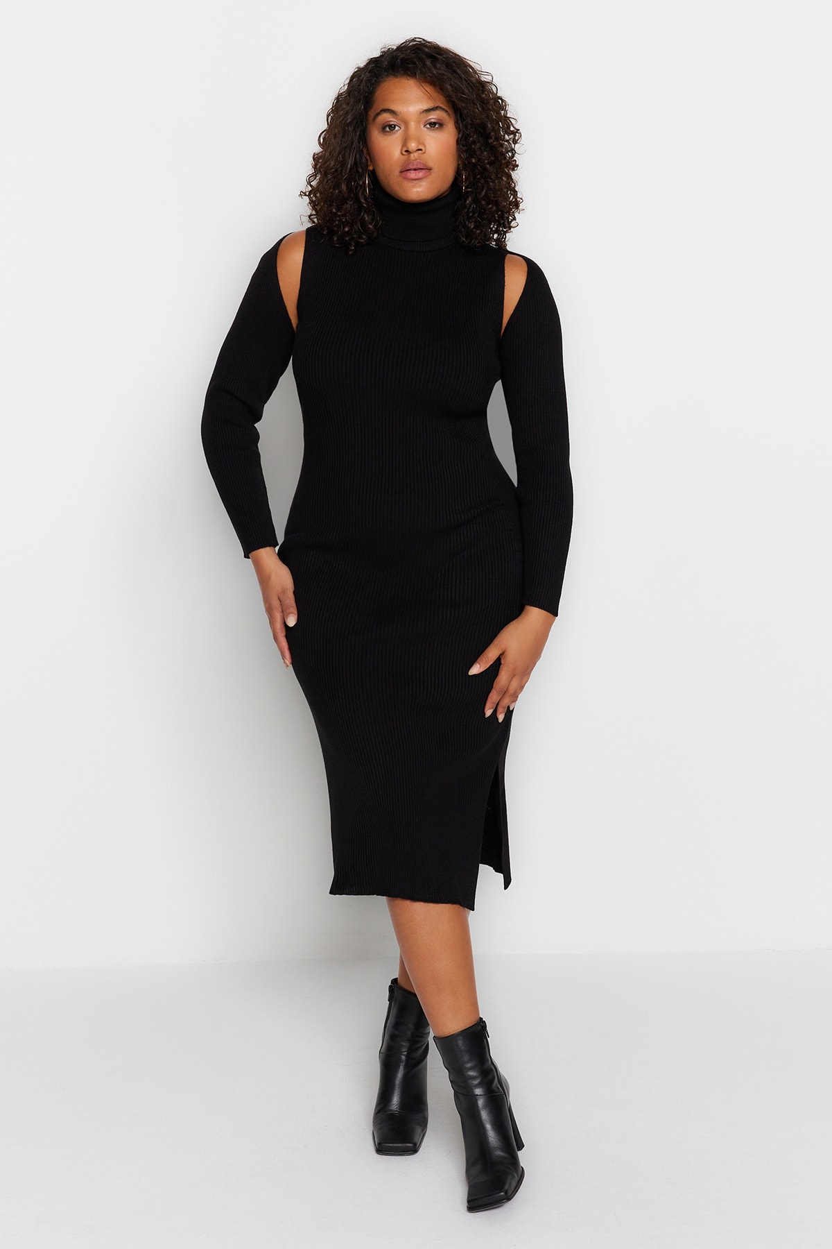 Trendyol Plus Size Black Stand-Up Collar Thin Knitwear Bolero & Dress Suit