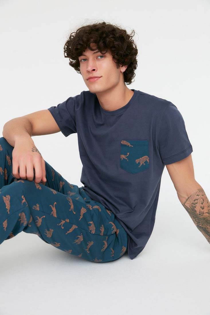 Trendyol Navy Blue Men's Regular Fit Printed Knitted Pajamas Set.