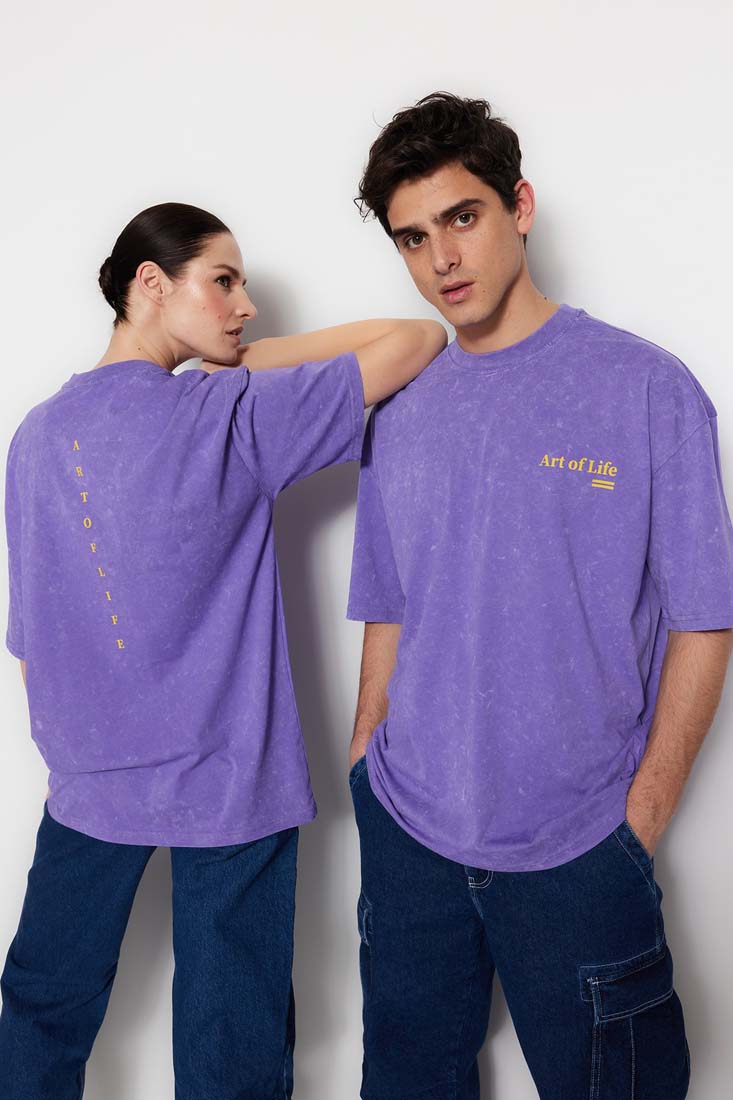 Trendyol Lilac Men's Oversize/Wide Cut Aged/Faded-Effect Text Printed 100% Cotton T-Shirt
