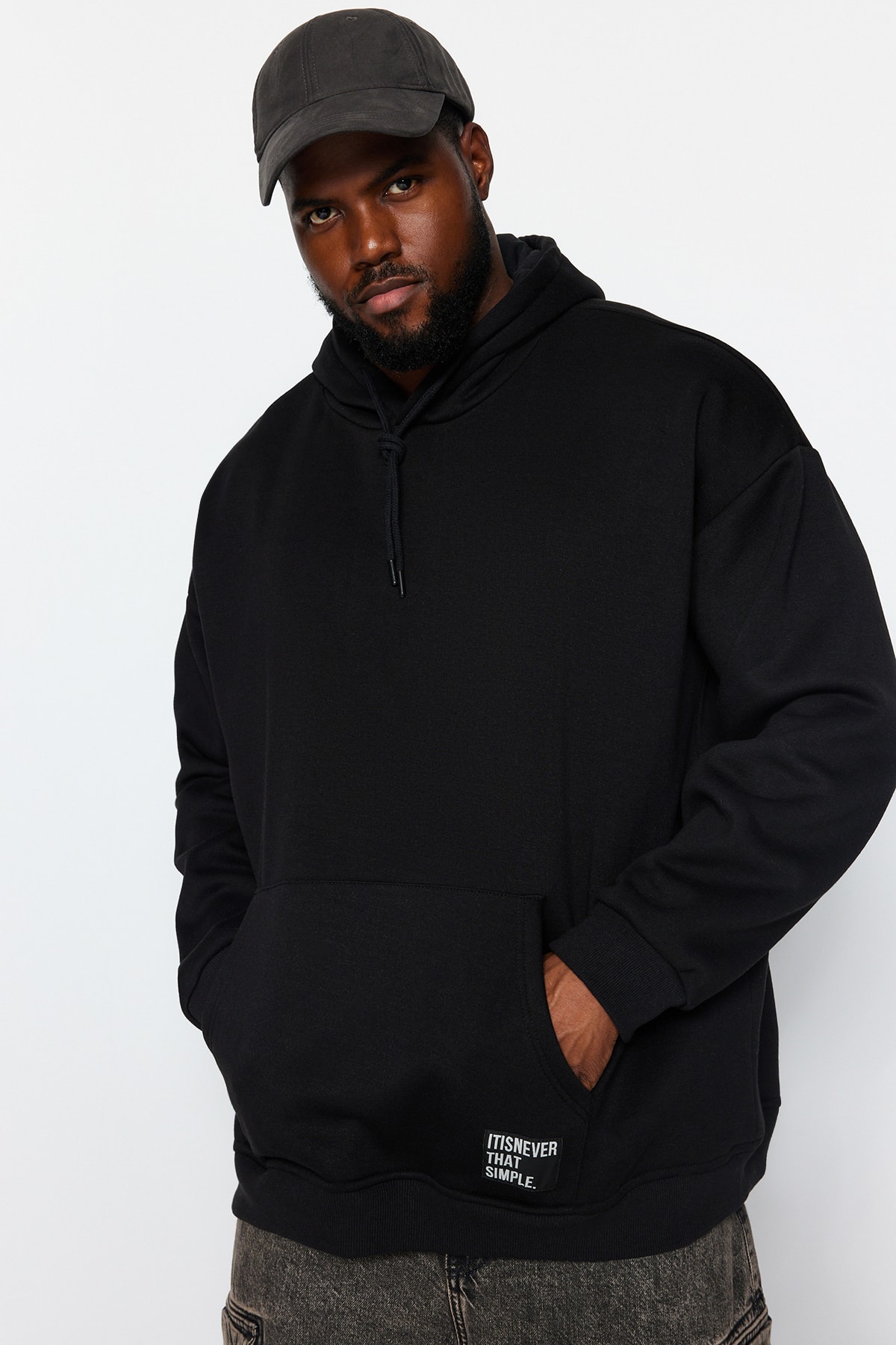 Trendyol Black Men's Plus Size Oversize/Wide-Cut Comfortable Hoodie with Labels, Fleece Inner Sweatshirt.
