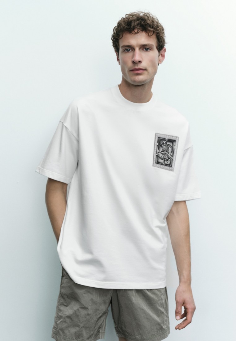 Urban Revivo 男裝潮流設計感藝術圖案貼布棉質短袖T恤