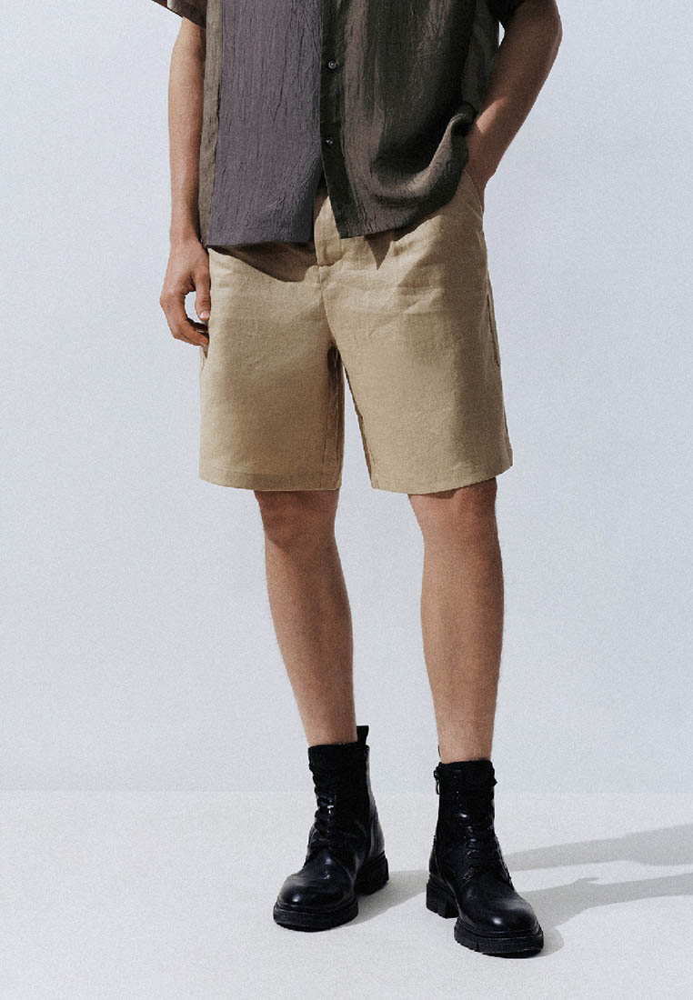 Urban Revivo 男裝輕熟風韓系壓褶低飽和度色寬鬆短褲