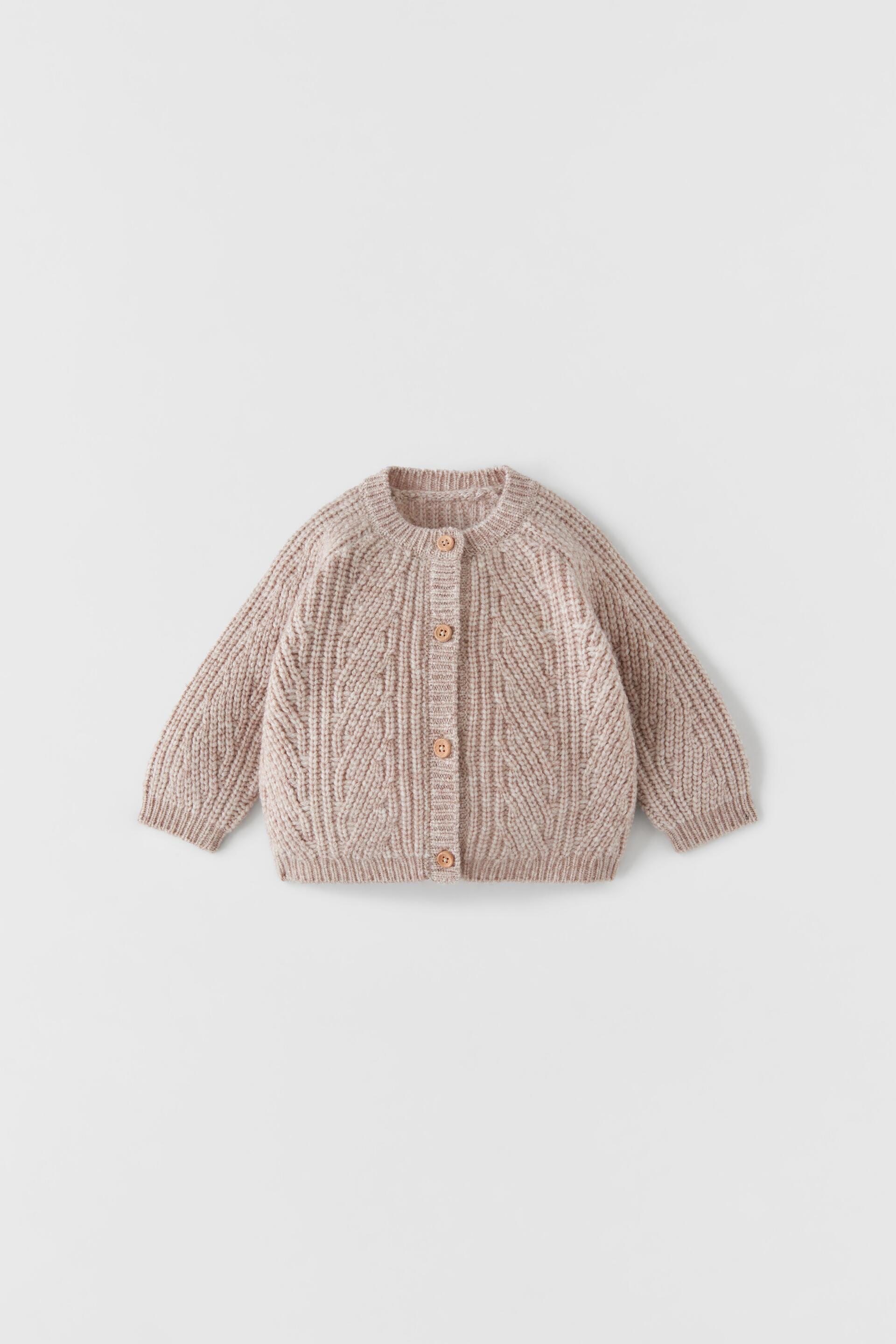 ZARA Thick Gauge Cable-Knit Cardigan